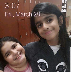 Meet your Posher, Dina